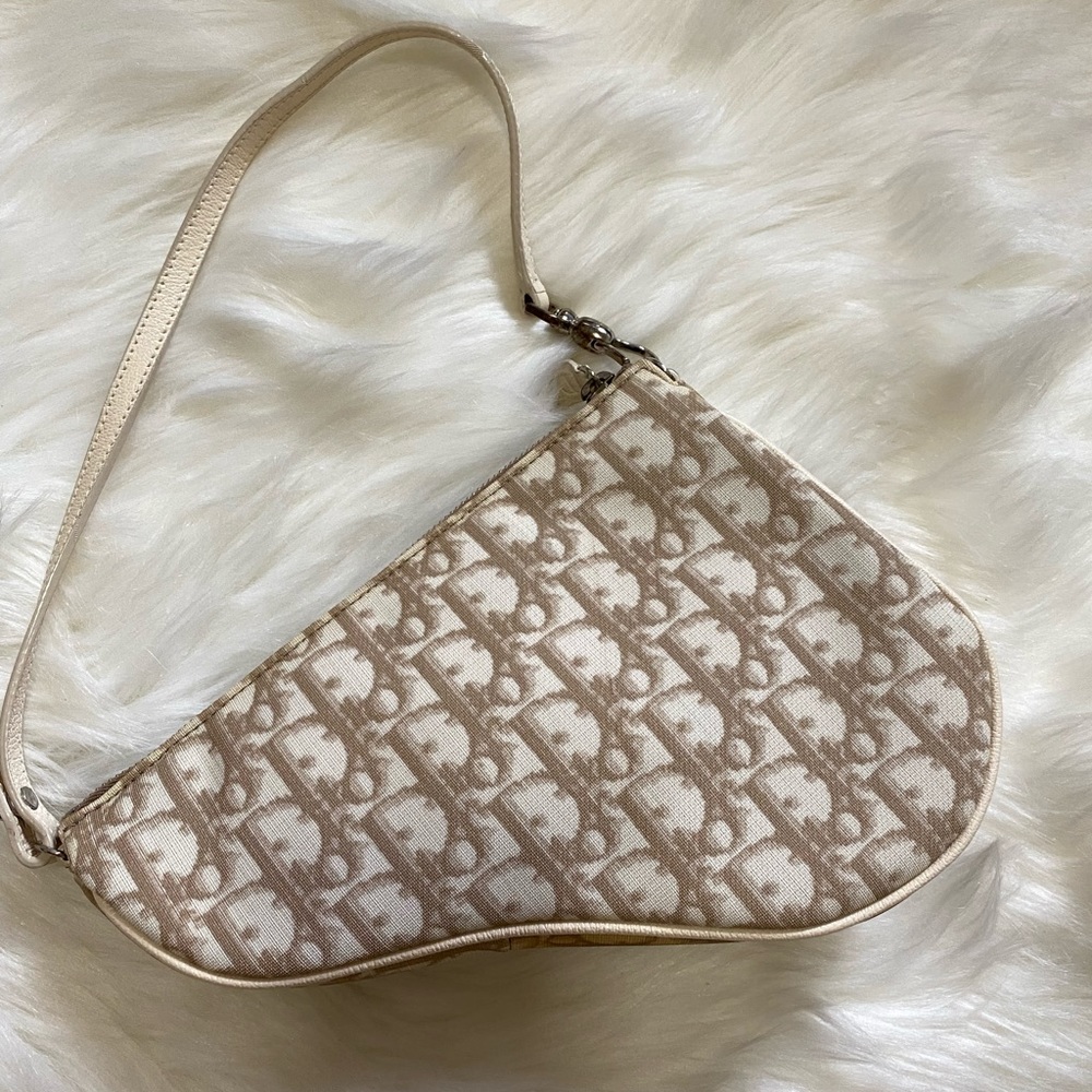 Authentic vintage Dior brown trotter embroidered mini saddle - Picture 9 of 12